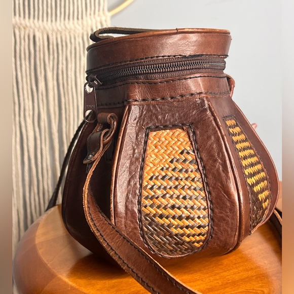 Leather & Rattan CrossBody Bucket Bag - Picture 4 of 13